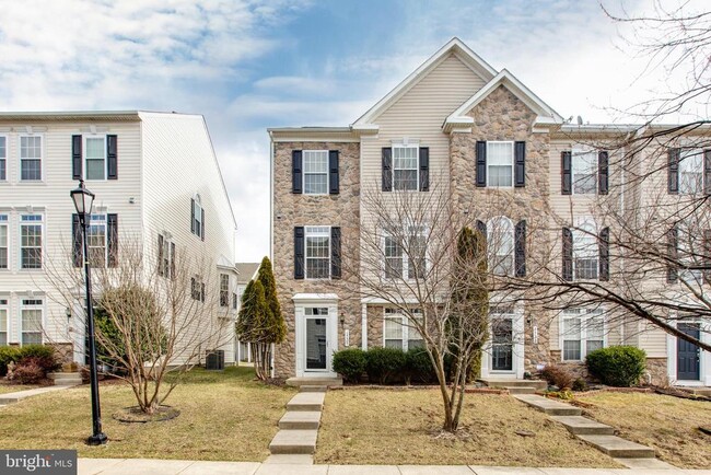 Photo - 1735 Theale Way Townhome