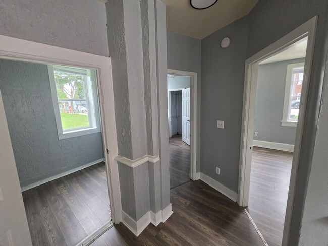 1231 S 12th St Unit 1231 S 12th St (Lower)