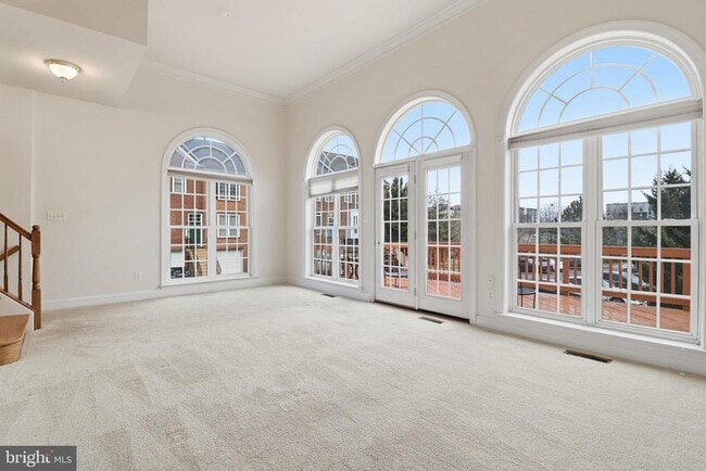 Photo - 21770 Ladyslipper Sq