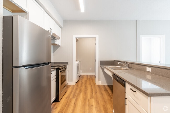 2HAB, 2BA - 940&nbsp;ft² - Lincoln Building