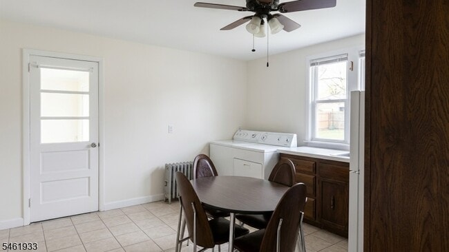 90 Rossiter Ave