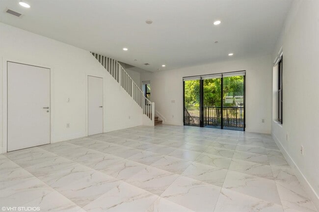 Photo - 6151 SW 36th Ct