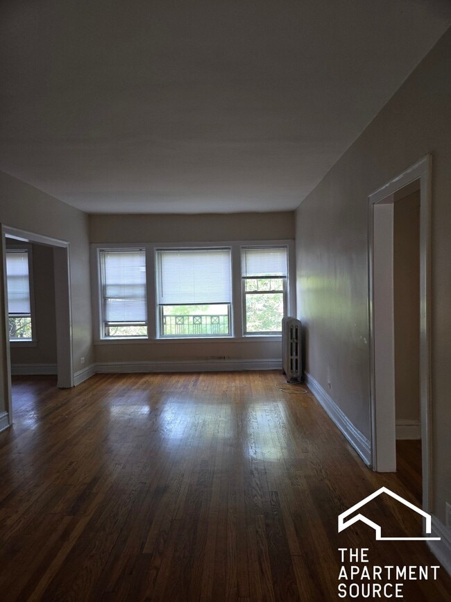 Photo - 918 Reba Pl Unit 3S