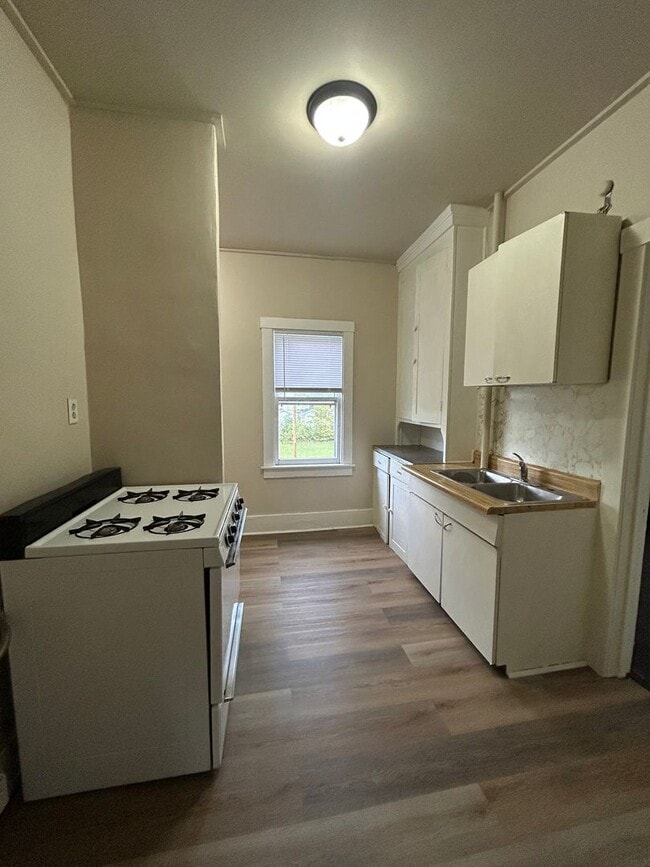 Building Photo - 1106 N Michigan St Unit 1106-4