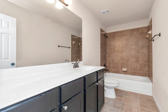 Photo - 5635 Round Robin Dr