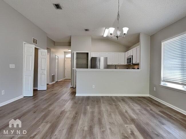 Photo - 4303 Campus Hills Cir