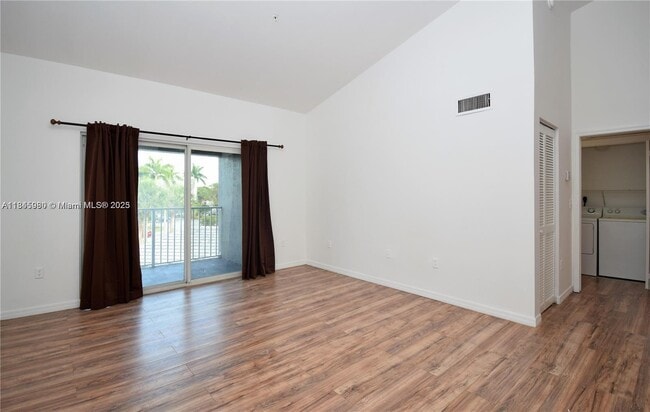 Photo - 631 SW 111th Ln Unit 304