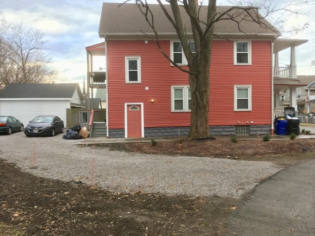 Back entrance - 1005 Auburn Ave Unit Up