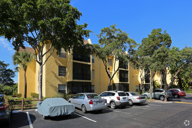 Casa Del Rio - Casa Del Rio Apartments