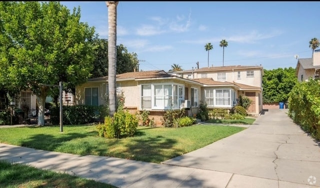 Building Photo - 14431 1/2 Califa St Unit 14431 1.5 Rental