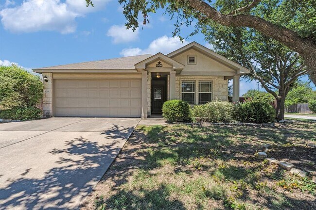 Building Photo - 1213 Hensley Dr Rental