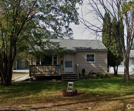 Building Photo - 907 Clover Ln Rental