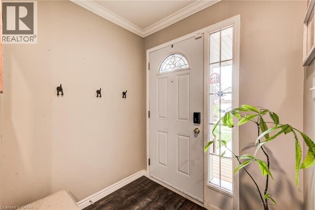 Photo - 166 Peach Blossom Crescent