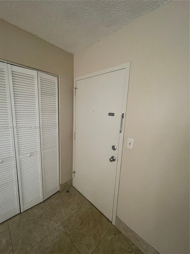 Photo - 2000 Atlantic Shores Blvd Unit 118