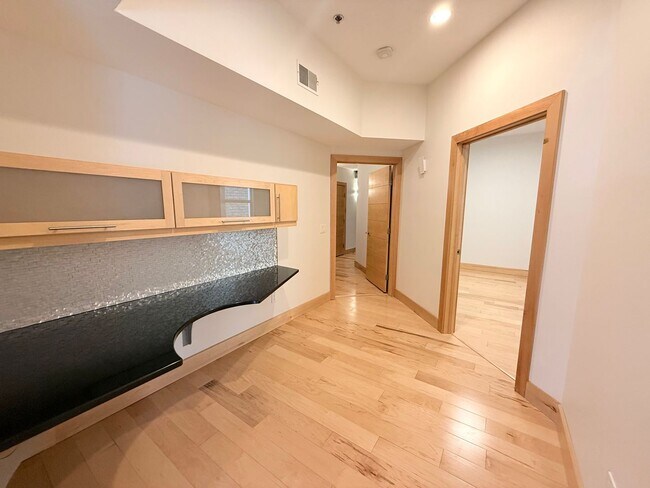 Photo - 319 Broadway N Unit 202