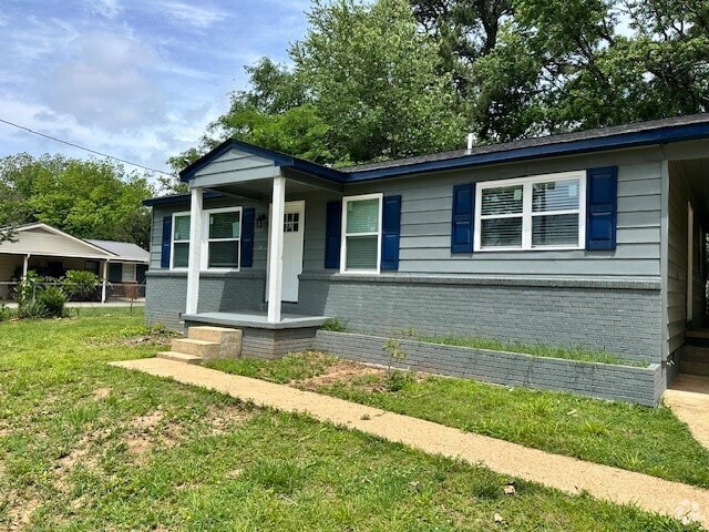 Building Photo - 4402 Saundralane Dr NW Rental