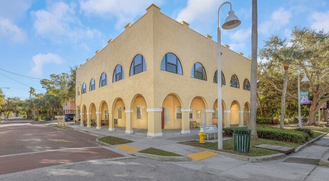 Building Photo - P201 - #9A Holiday Inn Unit P201 - #9A Holiday Inn - 3000 Beach Blvd S