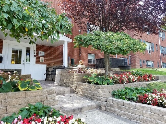 Photo - Dorilyn Terrace Apartments