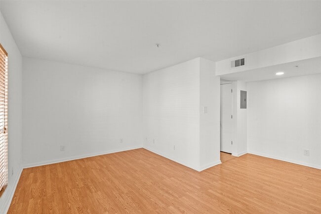 Photo - 8100 Seawall Blvd Unit 285