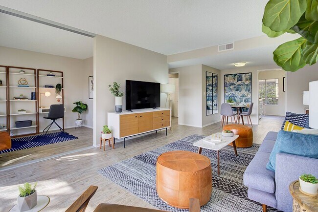 Sofi Thousand Oaks