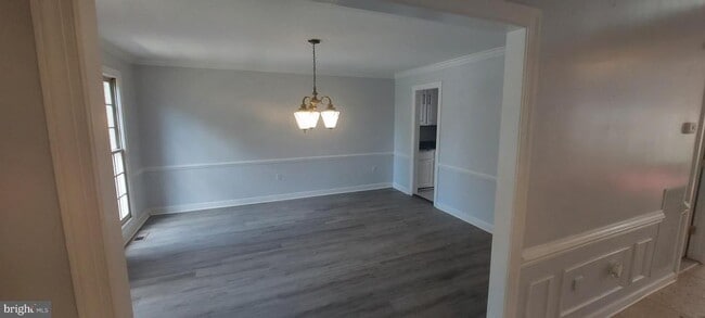 Building Photo - 6135 Fieldcrest Ct Rental
