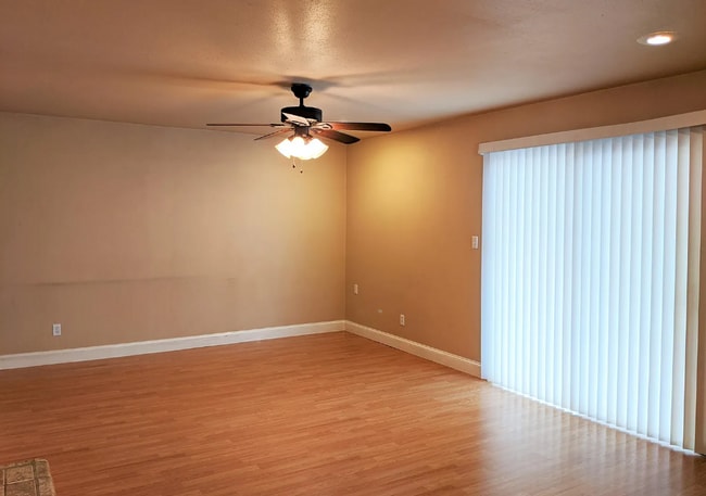 Photo - 345 E Encore Dr