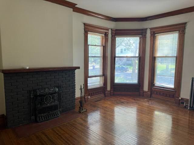 living room - 533 Prospect Ave SE Unit lower
