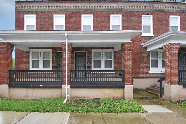 947 McAllister Ave