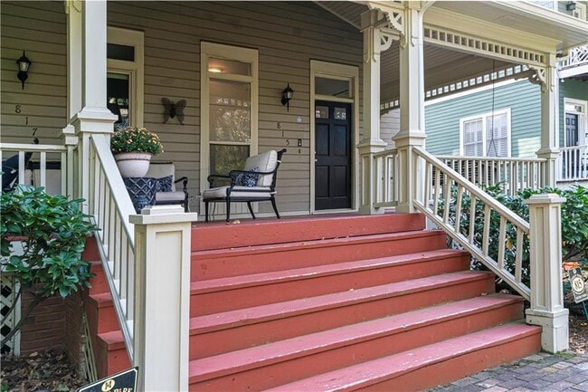 Photo - 815 Edgewood Ave NE