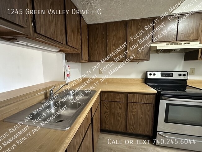 Photo - 1245 Green Valley Dr