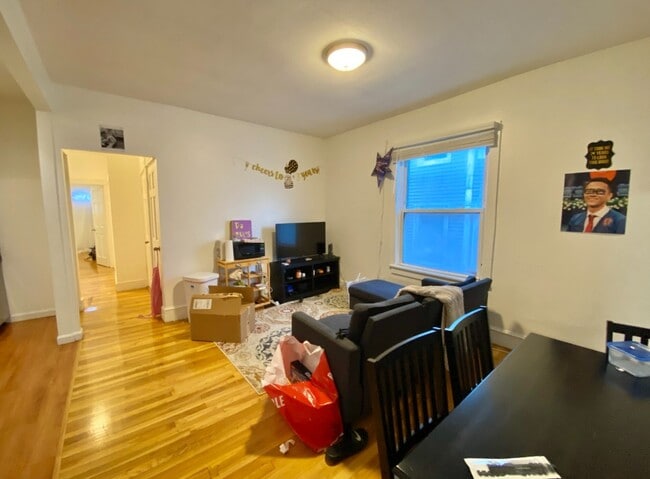Photo - 15 Higgins St Unit B