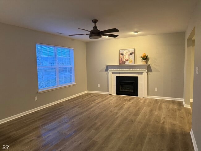 Photo - 6521 Rushing River