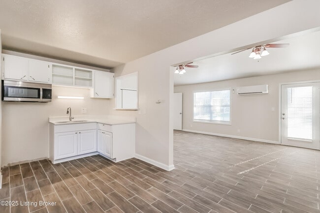 Photo - 10795 Millers Ln