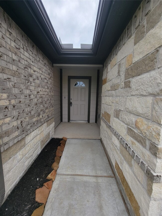 Building Photo - 11736 Whirlaway Dr Rental