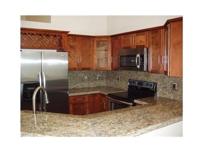 Building Photo - 920 Savannah Falls Dr Rental