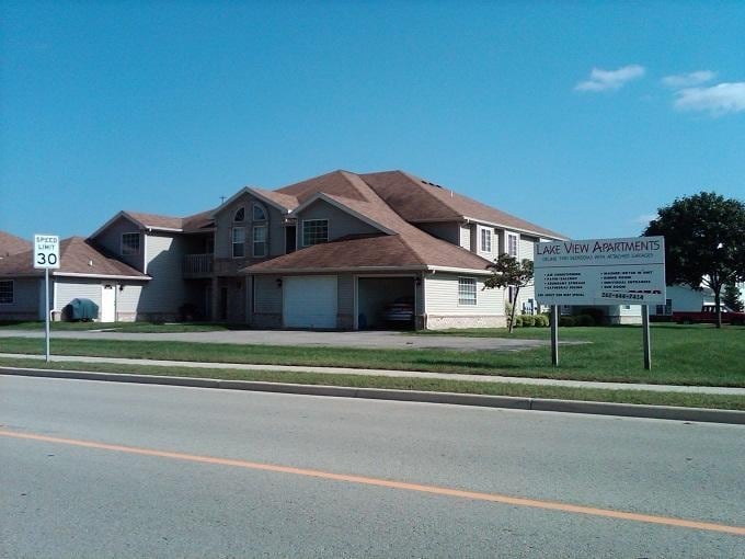 Lakeview Apartments - Lakeview Apartments