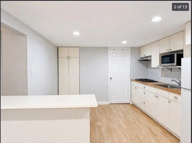 Photo - 528 Bennington St Unit 2