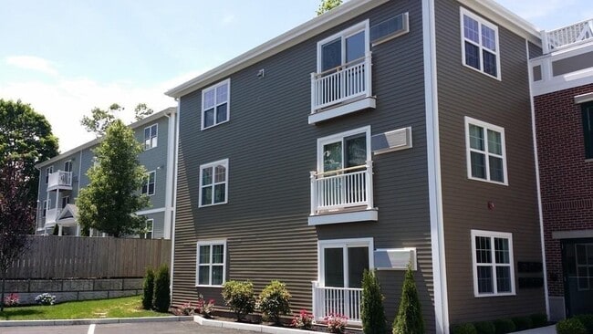 Photo - 245 Willard St Unit 3