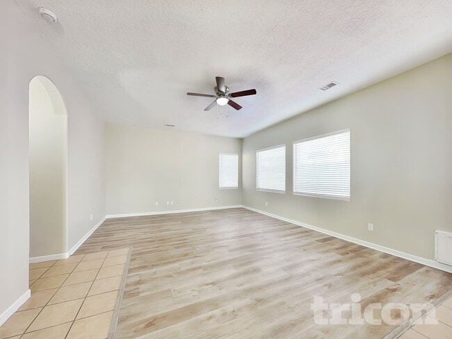 Photo - 2201 Coba Rd SE