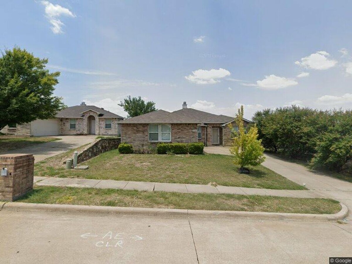 Photo - 1229 Nimitz Way