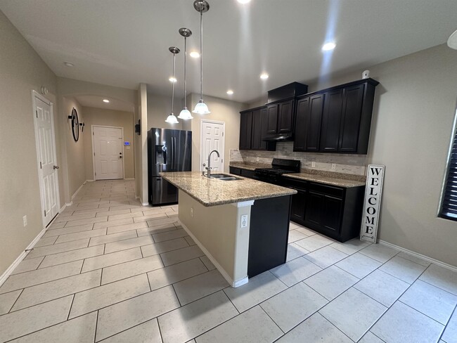 Photo - 5519 Shorthorn Dr