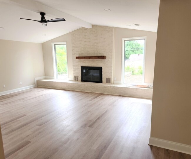 Photo - 3785 Ladue St