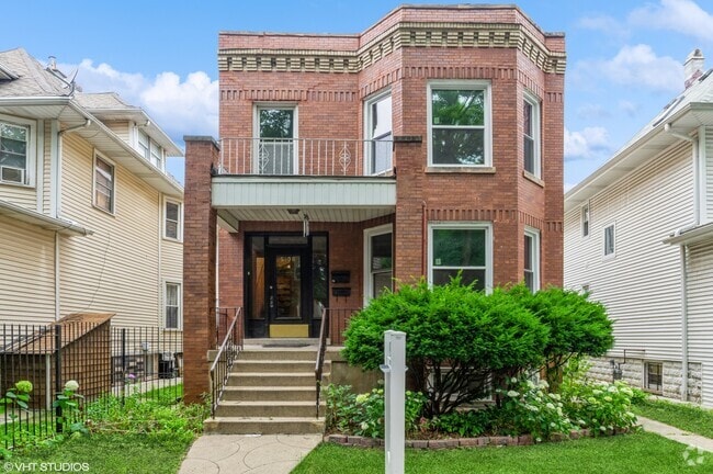 Building Photo - 5138 W Montrose Ave Unit 2 Rental