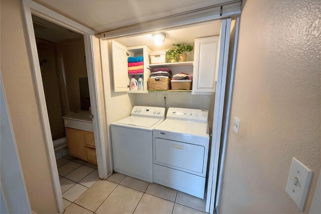 Photo - 452 E 9th Ave Unit Apt 3