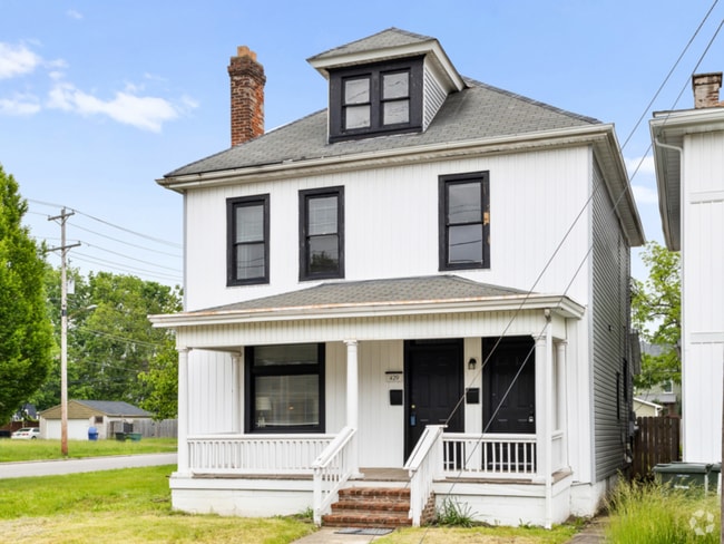 Building Photo - 429 S Champion Ave Rental