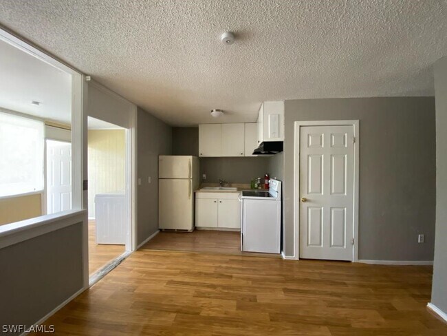 Photo - 17367/369 Dowling Dr-