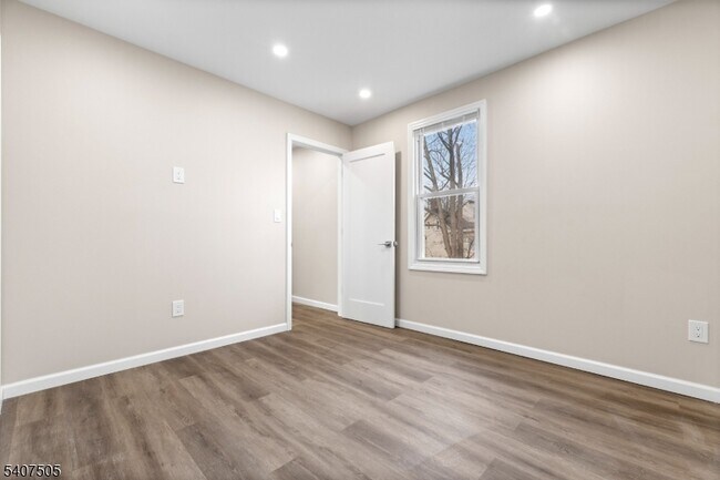 Photo - 80 E Emerson Ave