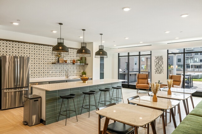 EagleRidge Plaza Residences