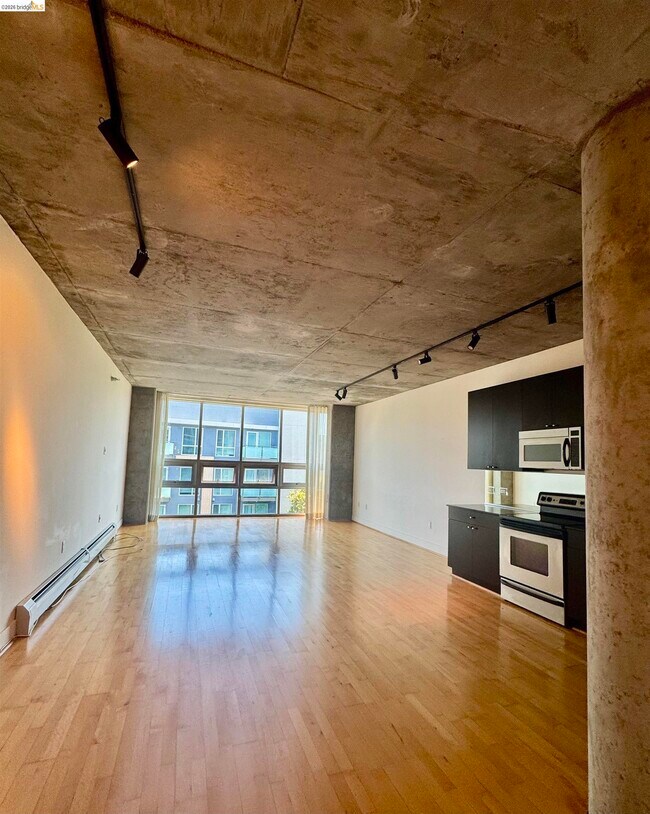 Photo - 311 Oak St Unit 804