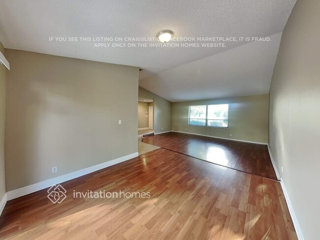 Photo - 9640 Richmond Cir